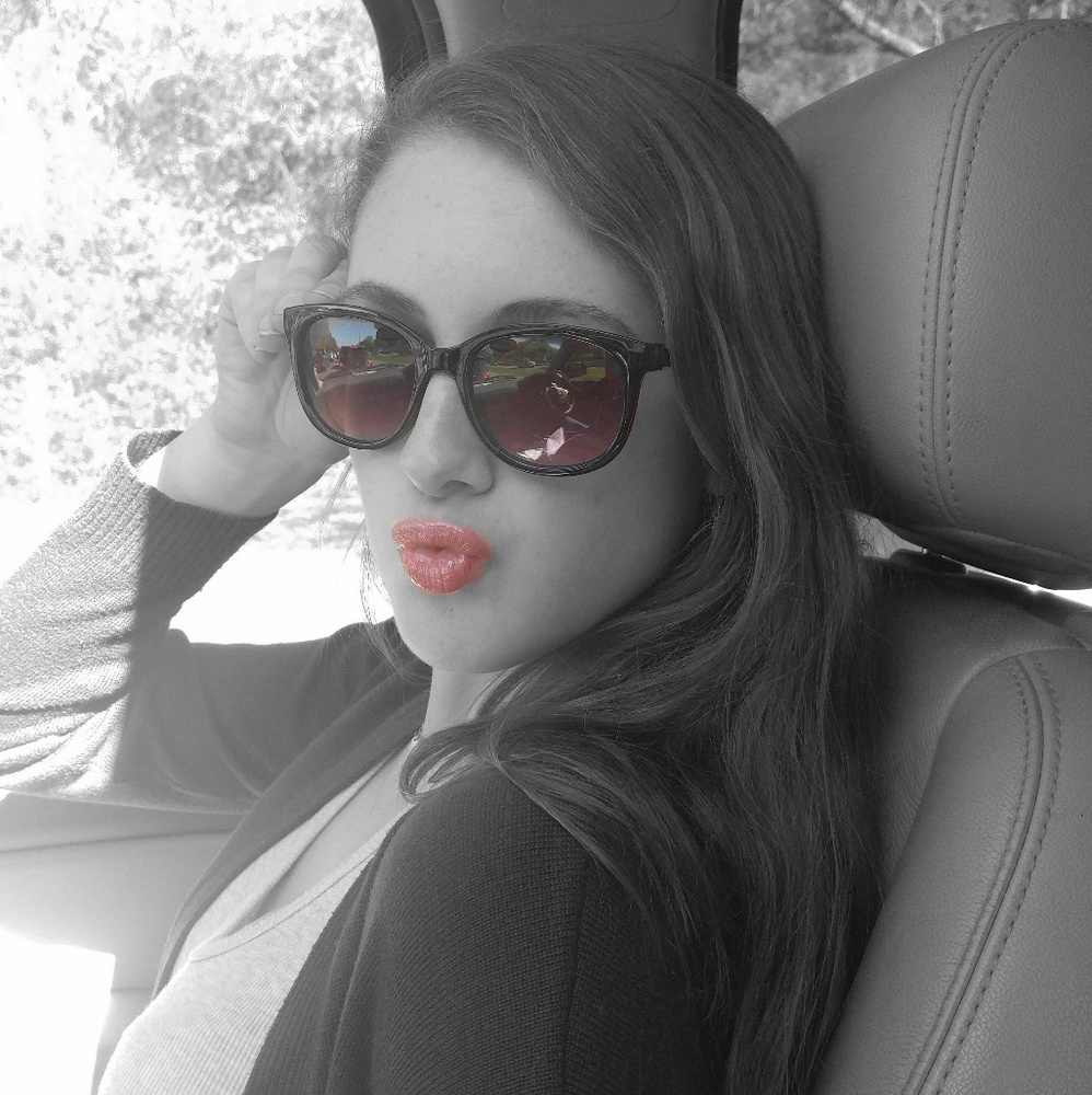 Meet your Posher, Jennifer